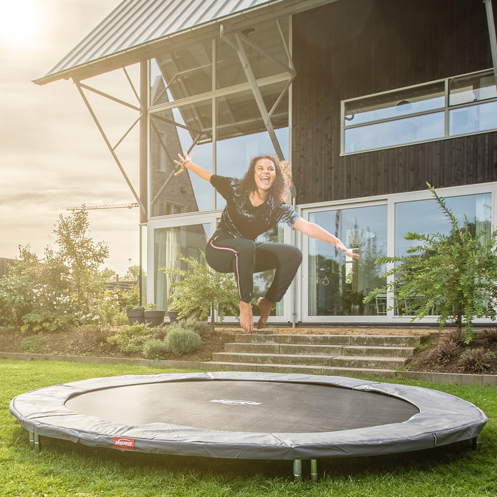 Melbourne manipuleren Spijsverteringsorgaan BERG Favorit Inground 380 zwart | TrampolineXL.nl